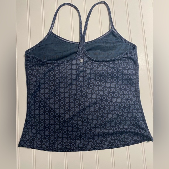 lululemon Tank Top Cami Racerback Built in Shelf Bra Black Blue Size 8 - Picture 4 of 8